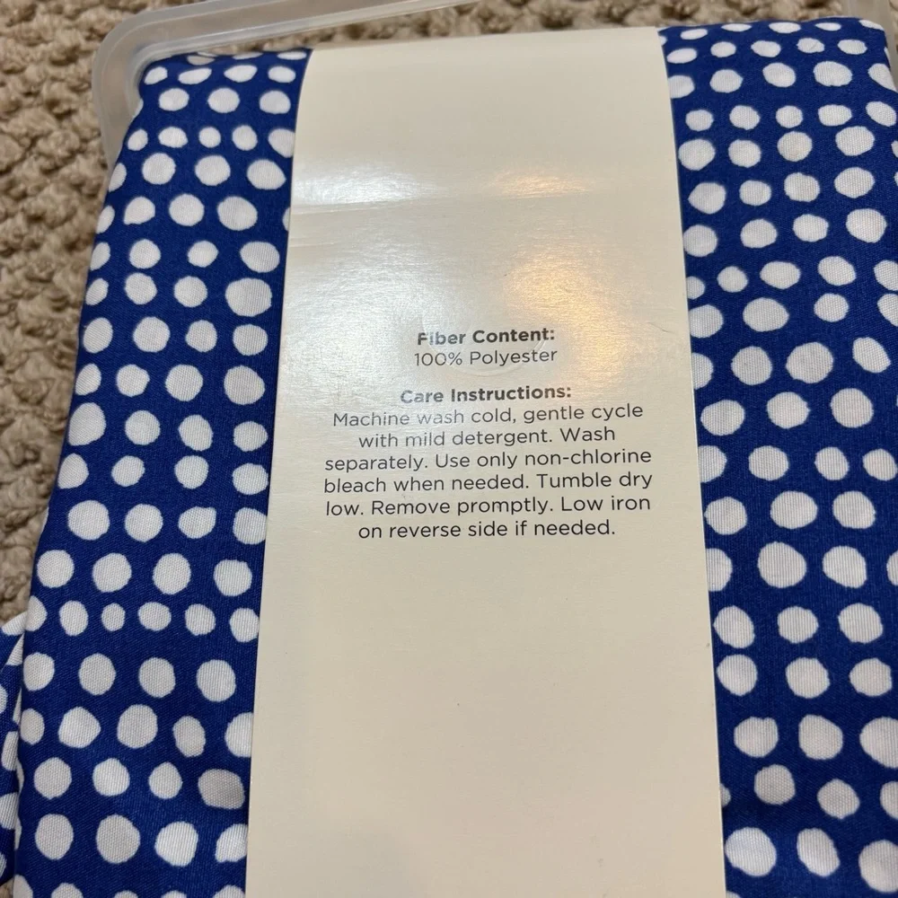 Brand new in Package Comfort Bay Brand Blue and White Fabric Shower‎ Curtain